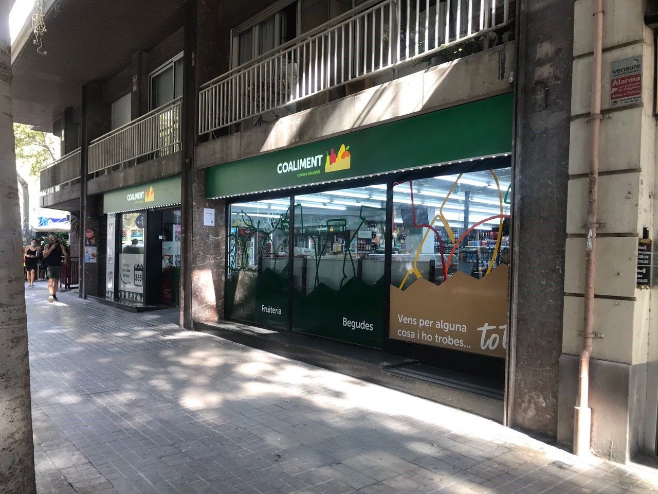 Магазин в Барселоне, Испания, 344 м2 - фото 1