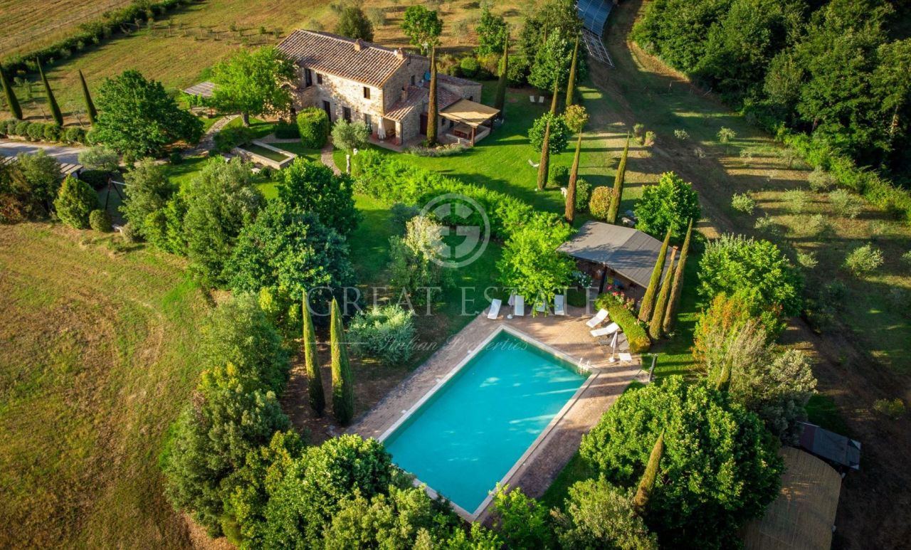 Дом в Читта-делла-Пьеве, Италия, 296.05 м2 - фото 1