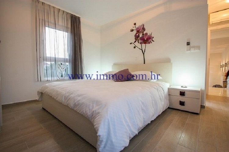 Вилла в Трогире, Хорватия, 200 м² - фото 8