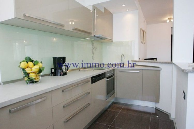 Вилла в Трогире, Хорватия, 260 м² - фото 8