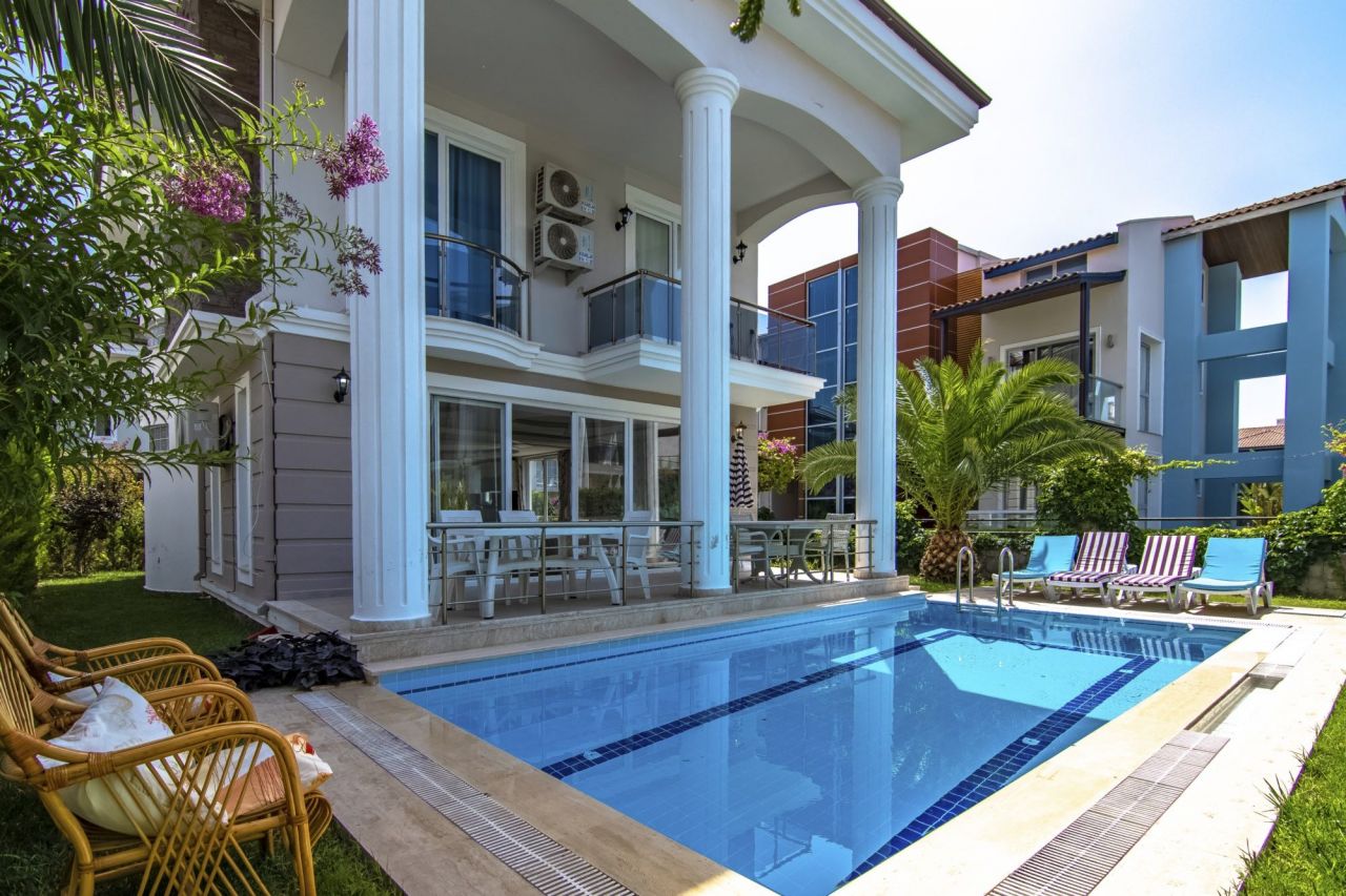 Вилла в Фетхие, Турция, 180 м² - фото 1