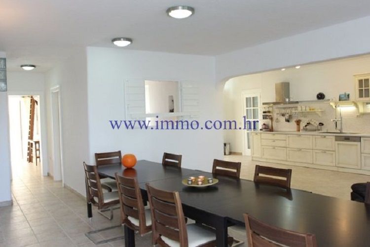 Вилла на острове Брач, Хорватия, 300 м² - фото 2