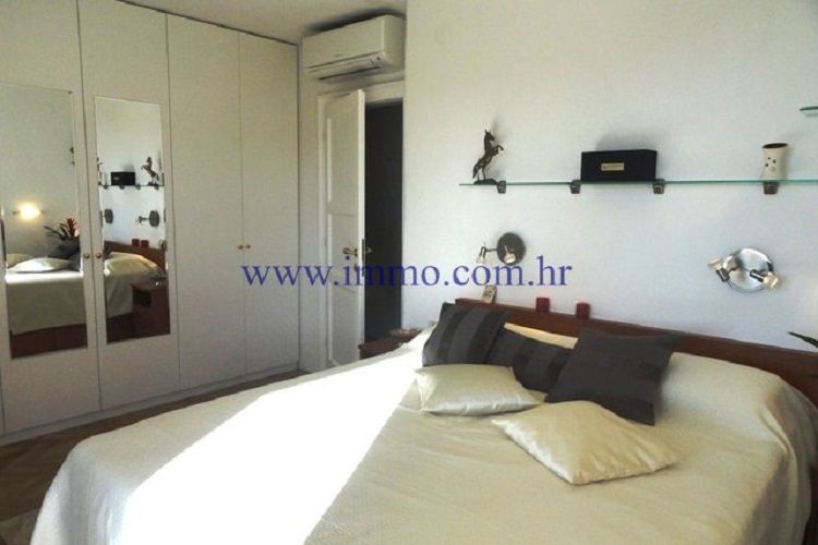 Вилла на острове Брач, Хорватия, 300 м² - фото 4