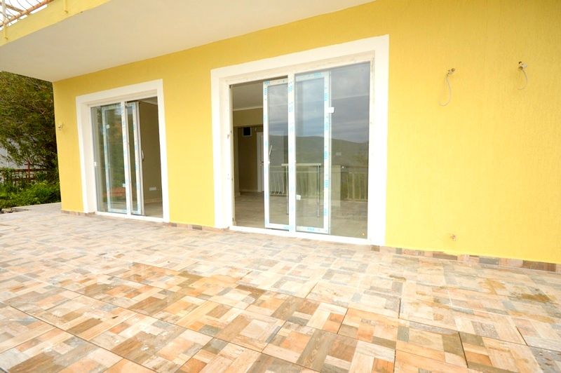 Квартира в Херцег-Нови, Черногория, 60 м² - фото 3