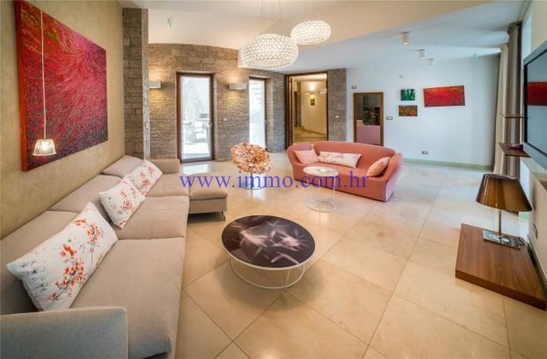 Вилла на острове Брач, Хорватия, 576 м² - фото 3