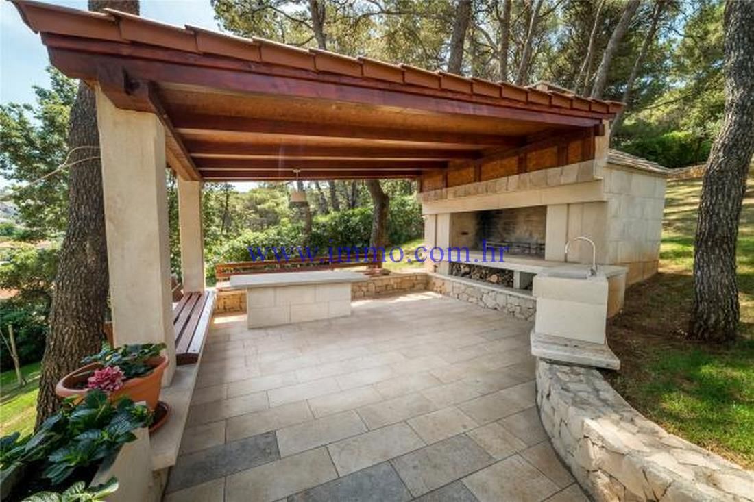 Вилла на острове Брач, Хорватия, 576 м² - фото 13