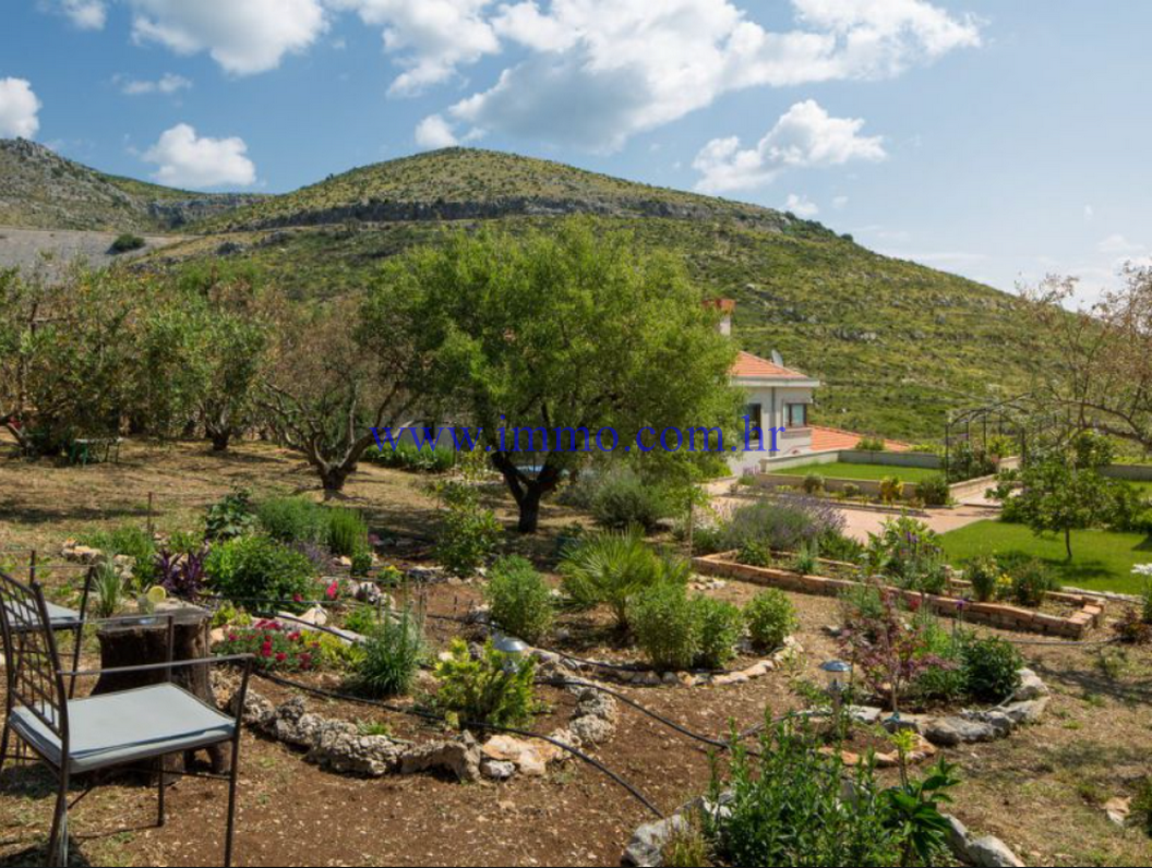 Вилла в Трогире, Хорватия, 690 м² - фото 16