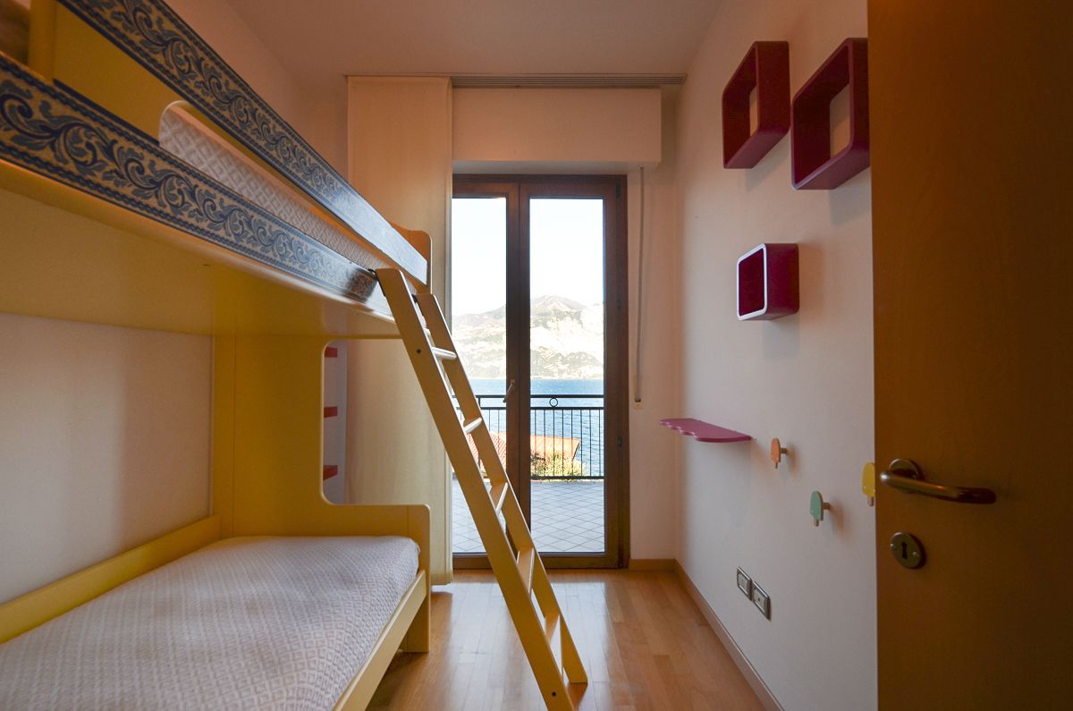 Вилла у озера Гарда, Италия, 185 м² - фото 17