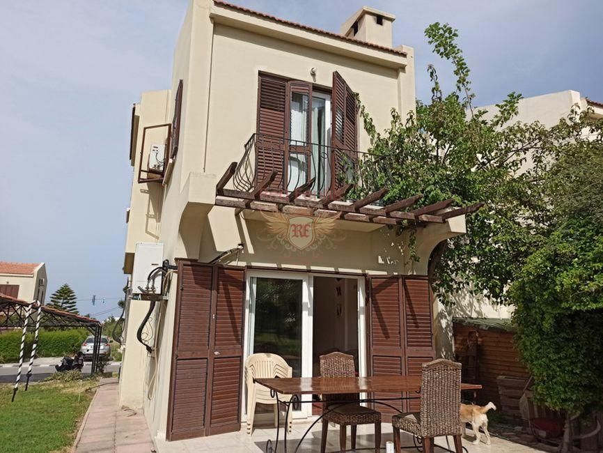 Дом в Кирении, Кипр, 100 м2 - фото 1