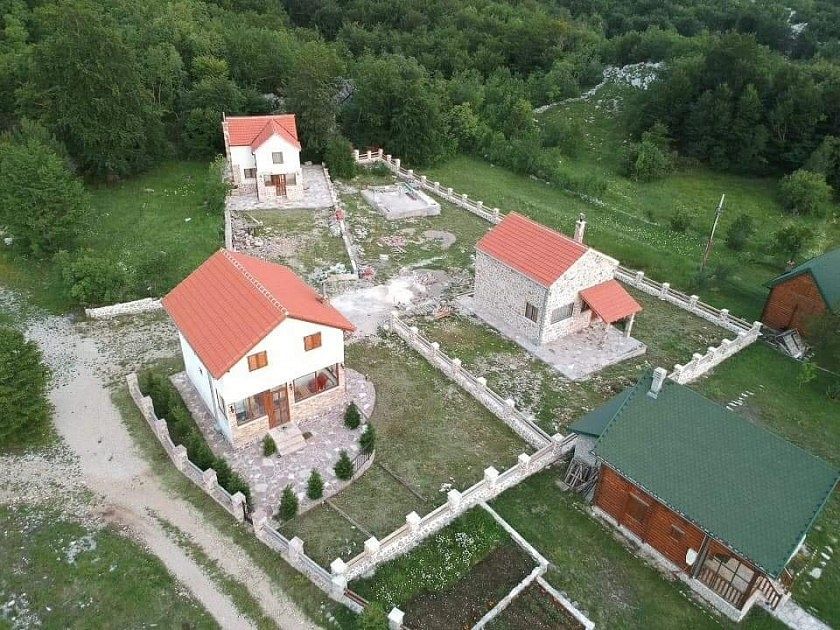 Дом в Херцег-Нови, Черногория, 200 м2 - фото 1