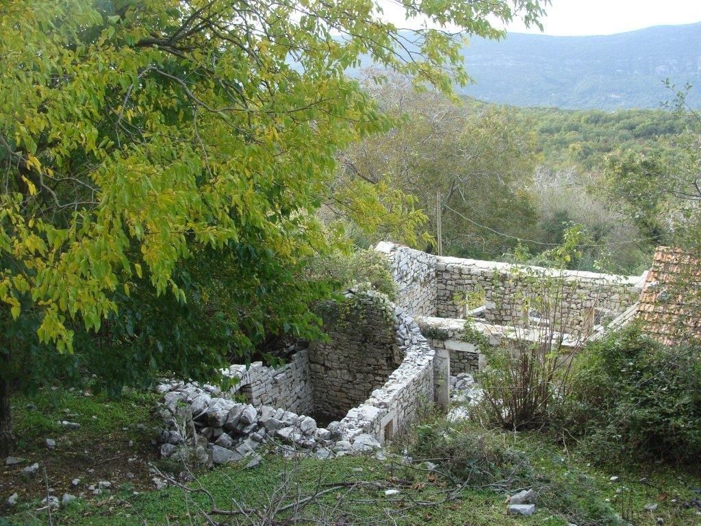 Дом под реконструкцию в Херцег-Нови, Черногория, 50 м² - фото 6