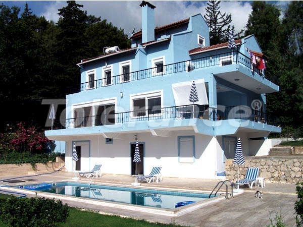 Вилла в Кемере, Турция, 350 м² - фото 1