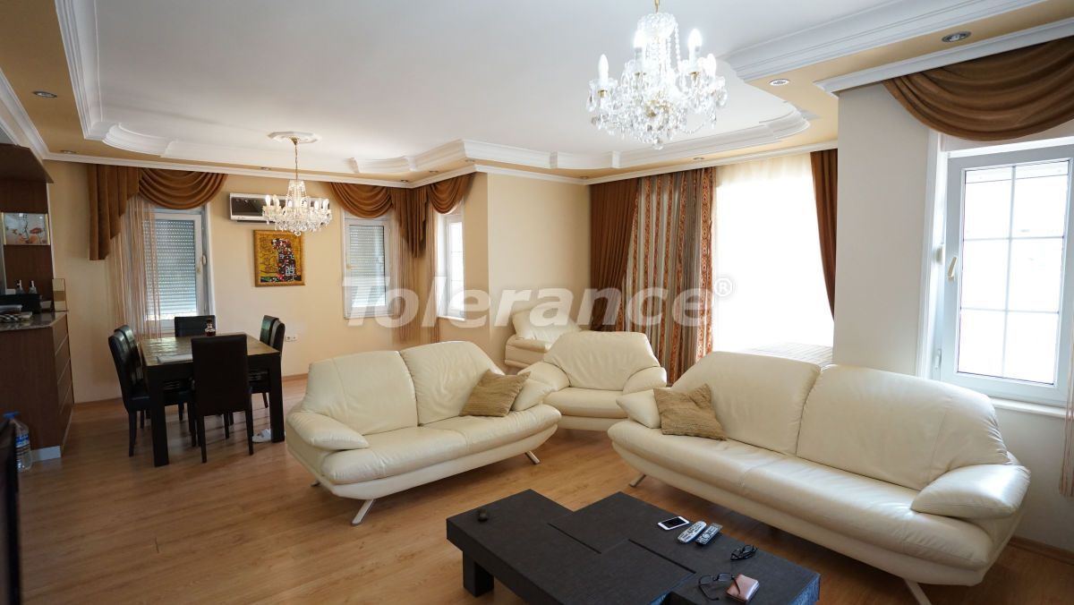 Вилла в Гёйнюке, Турция, 290 м² - фото 8