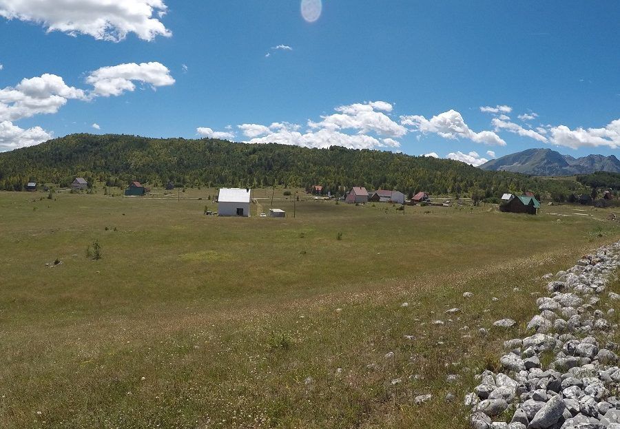Земля в Жабляке, Черногория, 1 000 м2 - фото 1