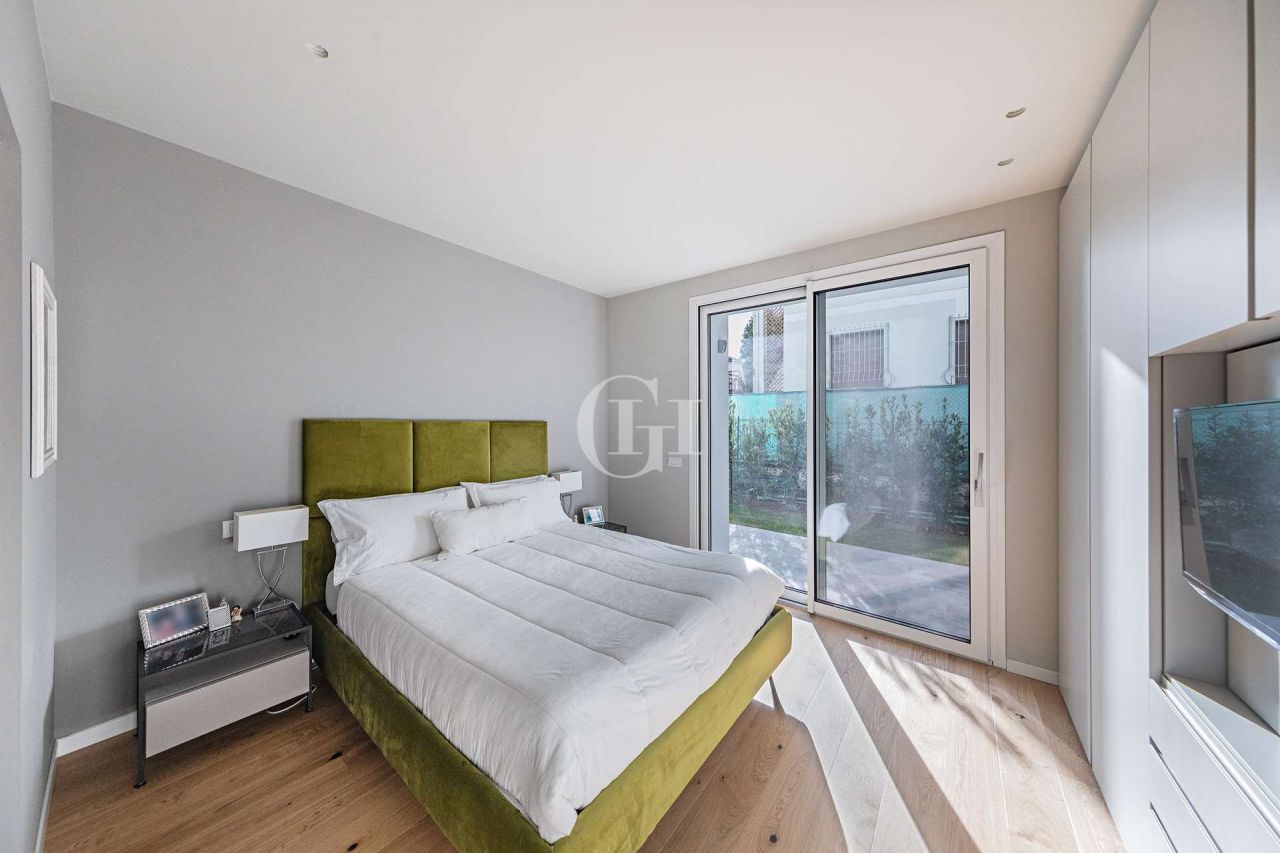 Апартаменты у озера Гарда, Италия, 130 м² - фото 7