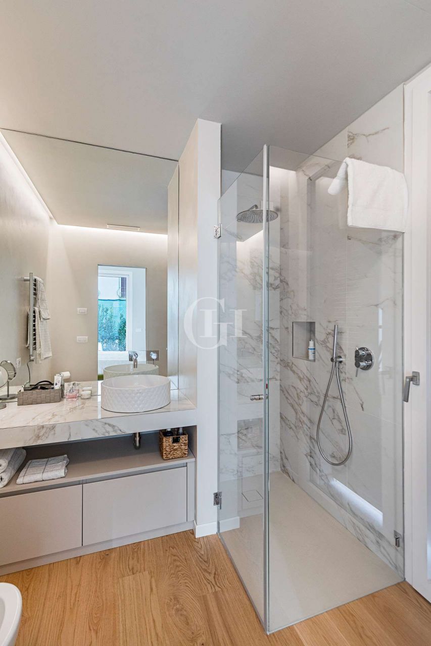 Апартаменты у озера Гарда, Италия, 130 м² - фото 9