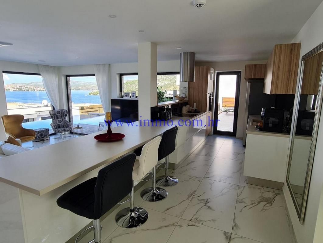 Вилла в Рогознице, Хорватия, 260 м² - фото 7