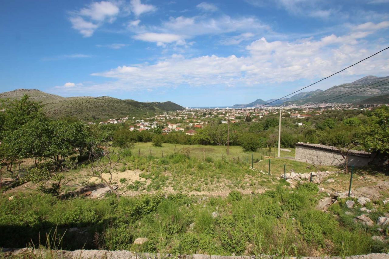 Земля в Баре, Черногория, 1 200 м2 - фото 1