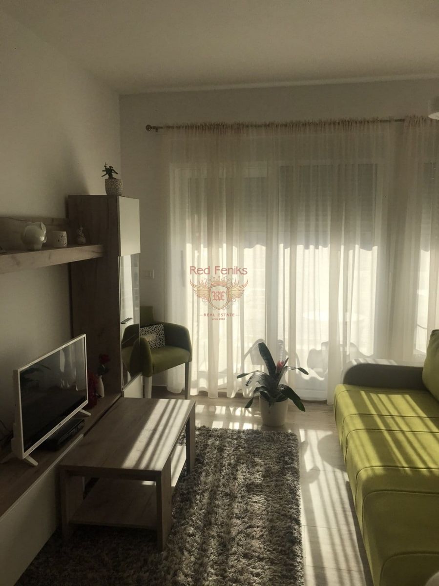 Квартира в Тивате, Черногория, 38 м2 - фото 1