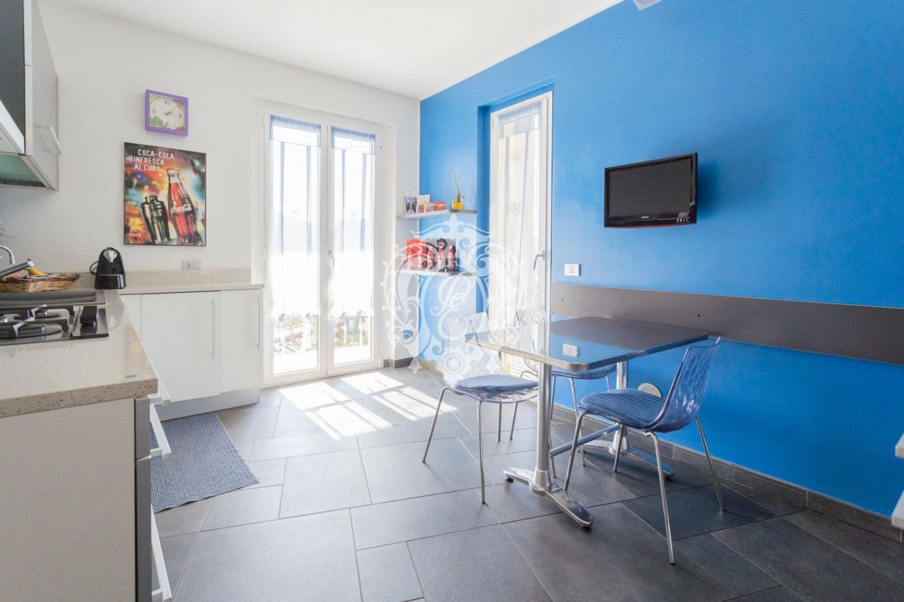 Вилла в Черноббьо, Италия, 230 м² - фото 13