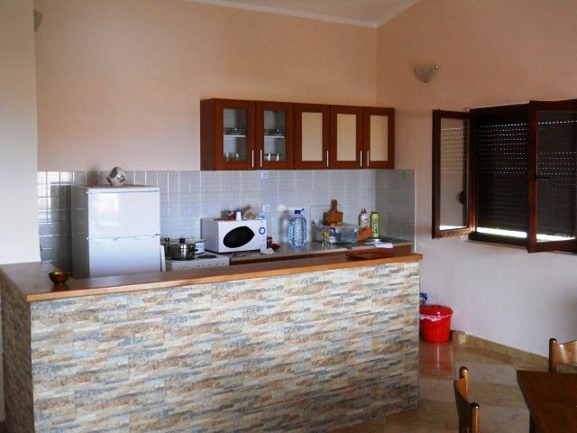 Коммерческая недвижимость в Добра Воде, Черногория, 400 м² - фото 4