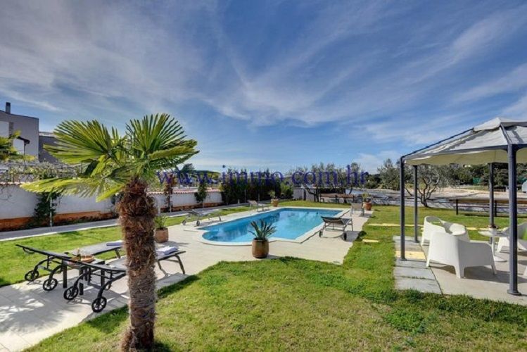 Вилла в Пуле, Хорватия, 260 м² - фото 16