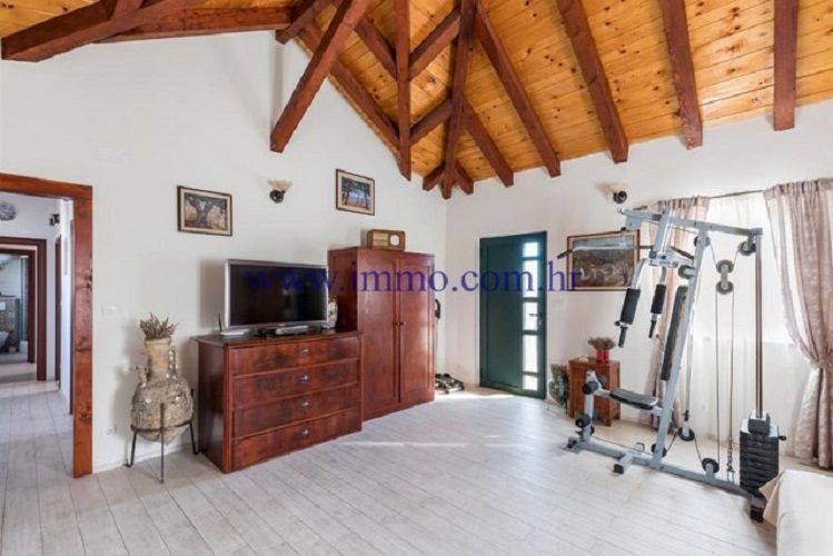 Дом на острове Брач, Хорватия, 120 м² - фото 9