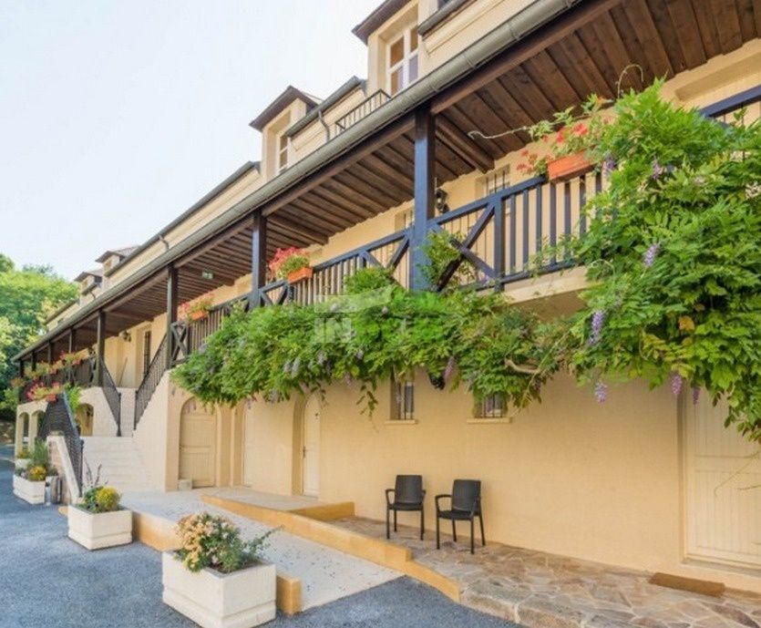 Отель, гостиница в Аквитании, Франция, 1 100 м² - фото 4