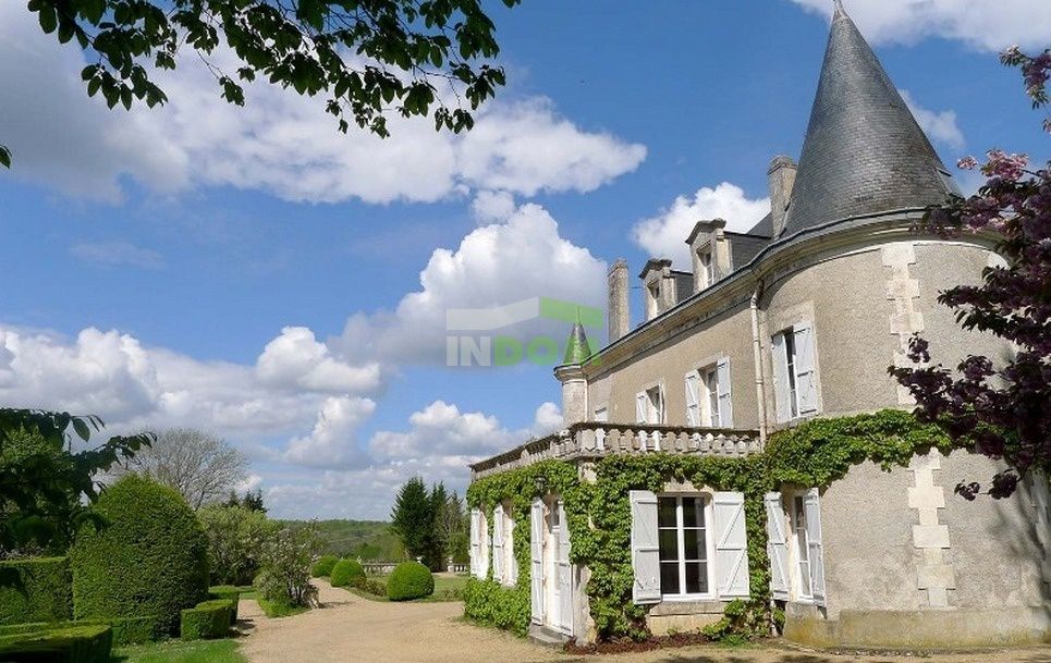 Замок в Пуату-Шаранта, Франция, 750 м² - фото 5