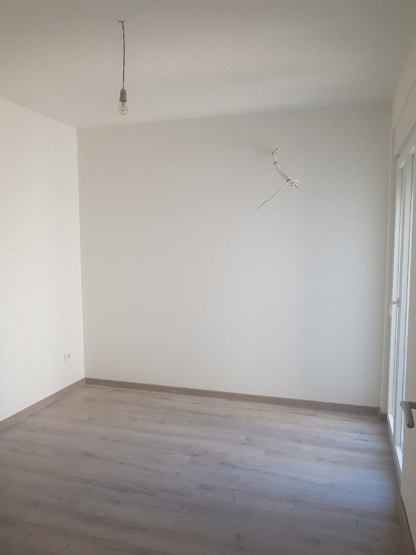 Квартира в Тивате, Черногория, 93 м² - фото 8