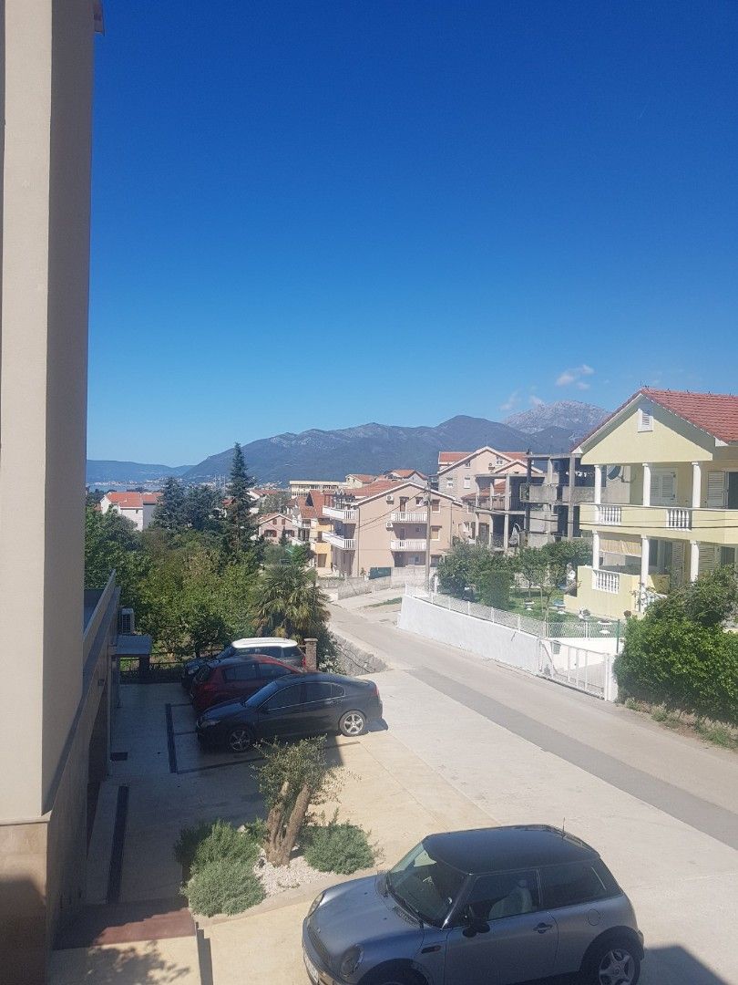 Квартира в Тивате, Черногория, 93 м² - фото 10