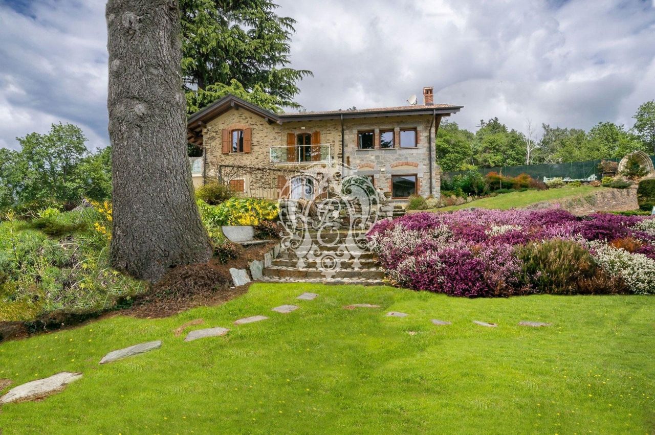 Вилла в Стрезе, Италия, 700 м² - фото 7