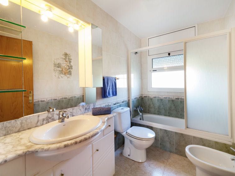 Вилла на Льорет-де-Мар, Испания, 400 м² - фото 14