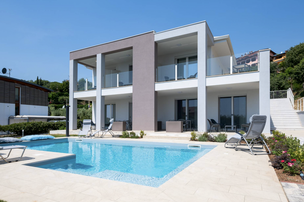 Вилла у озера Гарда, Италия, 320 м² - фото 5