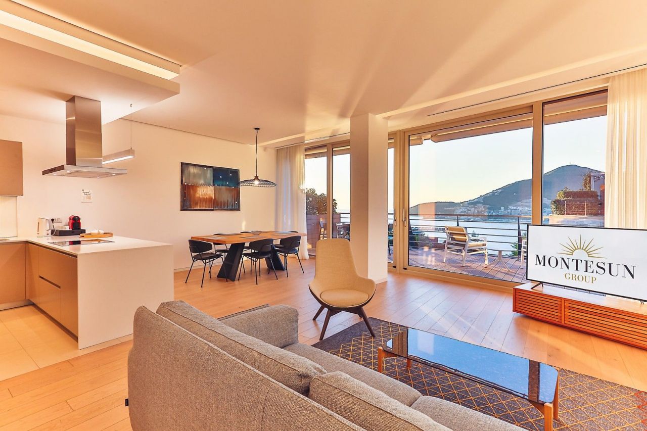 Квартира в Будве, Черногория, 195 м² - фото 2