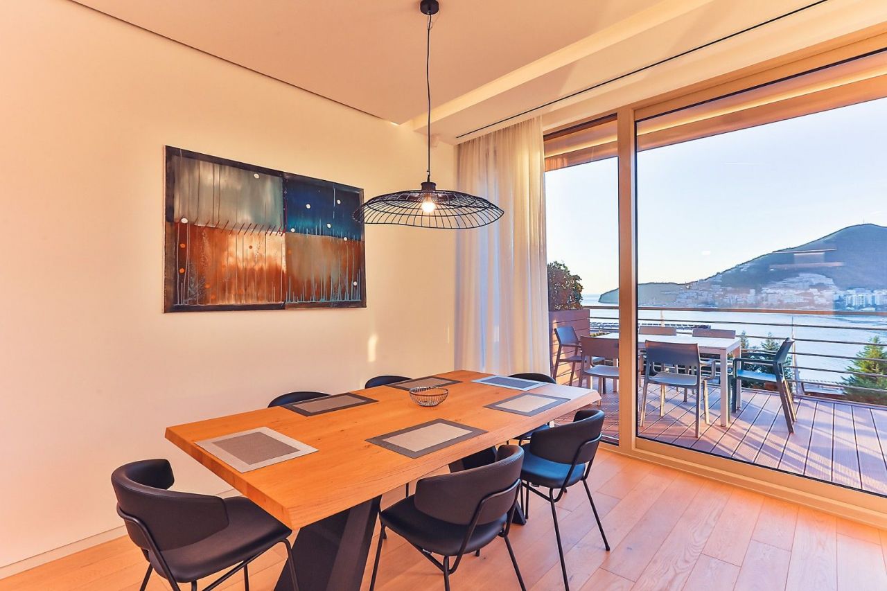 Квартира в Будве, Черногория, 195 м² - фото 3