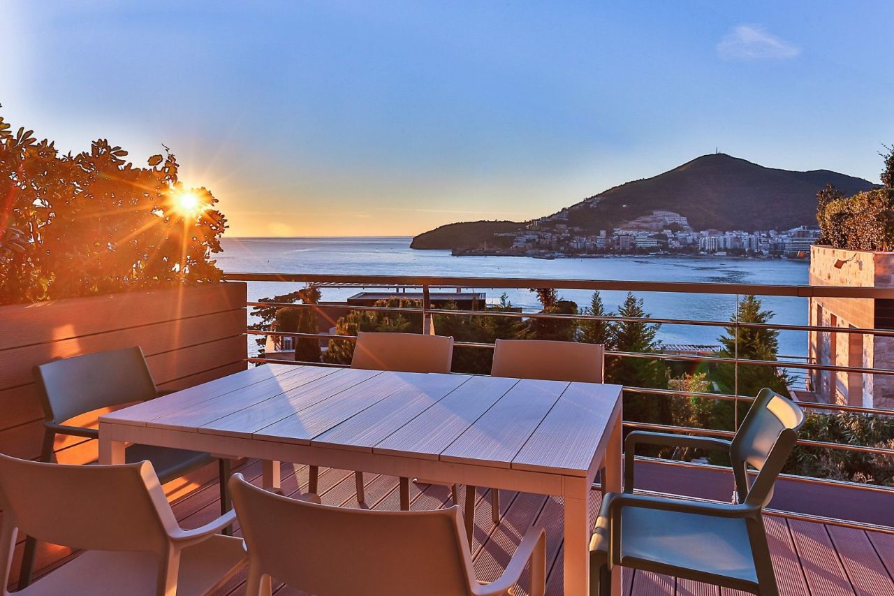 Квартира в Будве, Черногория, 195 м² - фото 8