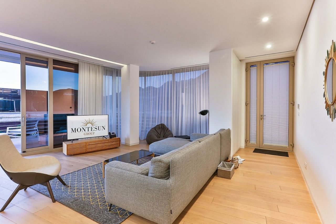 Квартира в Будве, Черногория, 195 м² - фото 19