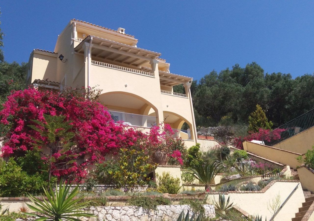 Дом на Корфу, Греция, 196 м² - фото 2