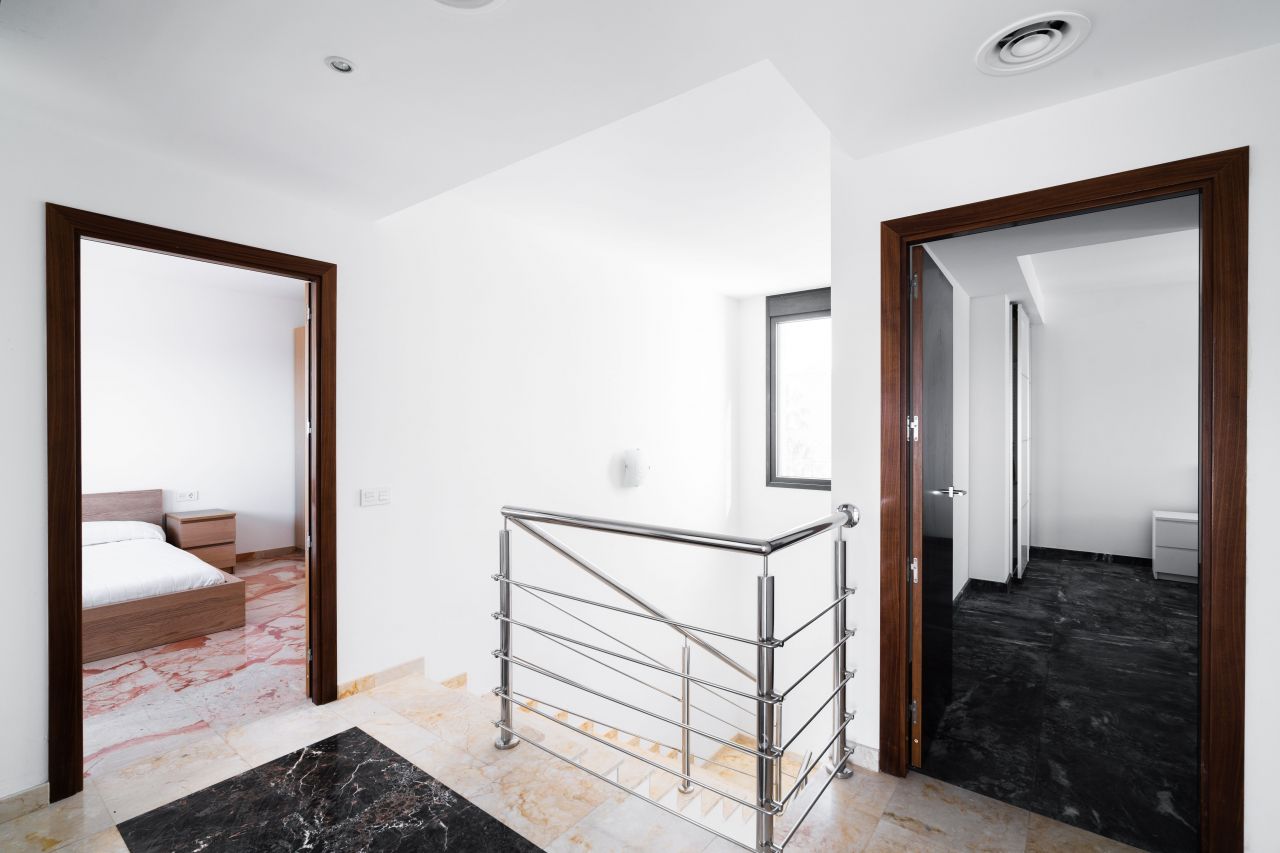 Дом в Л'Амеллья-де-Мар, Испания, 350 м² - фото 10