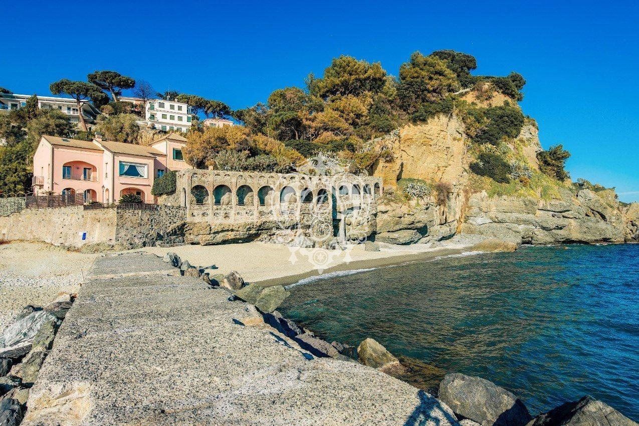 Вилла Albisola Superiore, Италия, 600 м² - фото 3