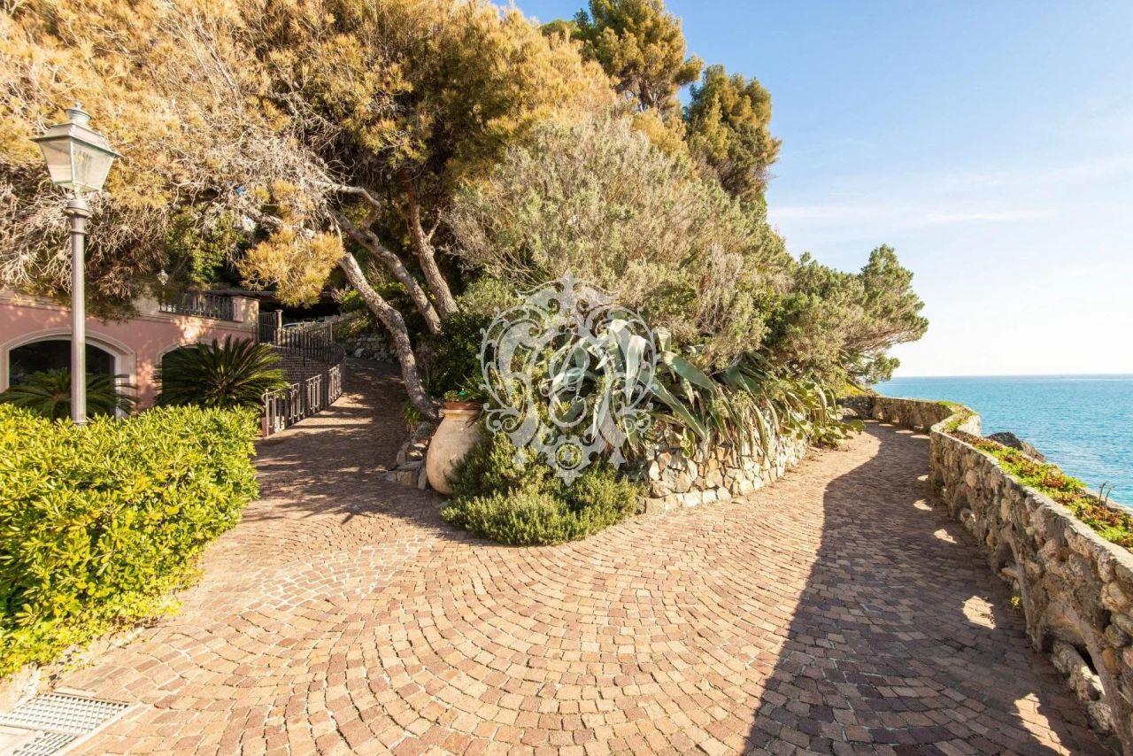 Вилла Albisola Superiore, Италия, 600 м² - фото 9