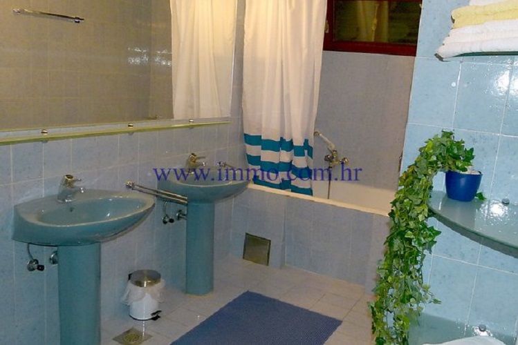 Вилла в Трогире, Хорватия, 320 м² - фото 12