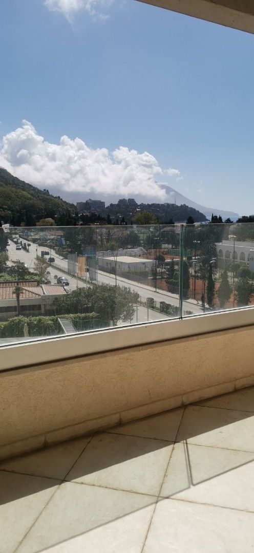 Квартира в Будве, Черногория, 43 м² - фото 2