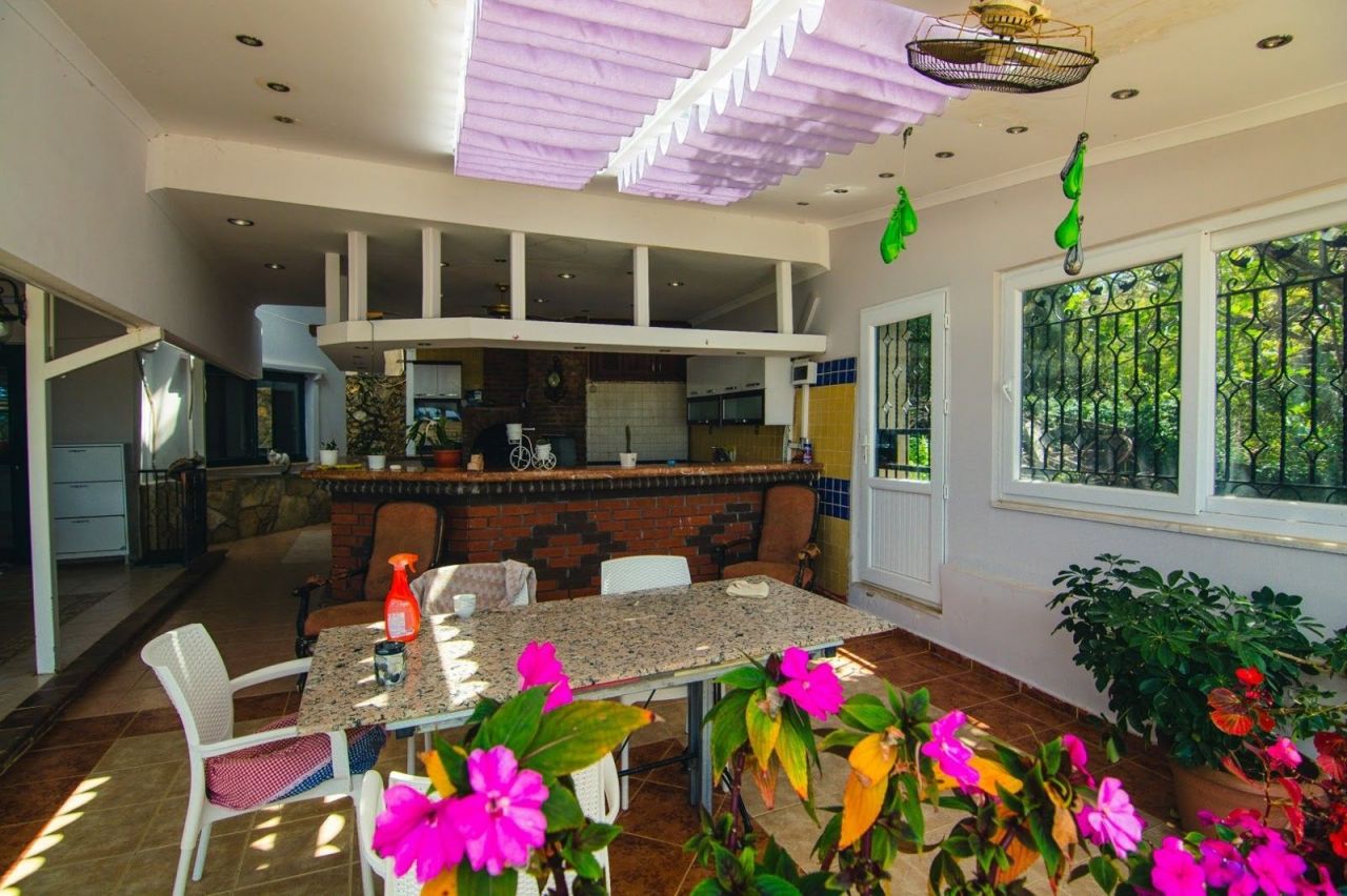 Вилла в Алании, Турция, 300 м² - фото 15