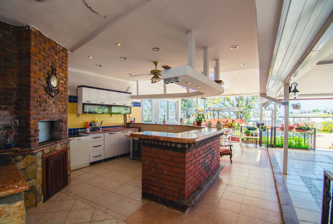 Вилла в Алании, Турция, 300 м² - фото 16