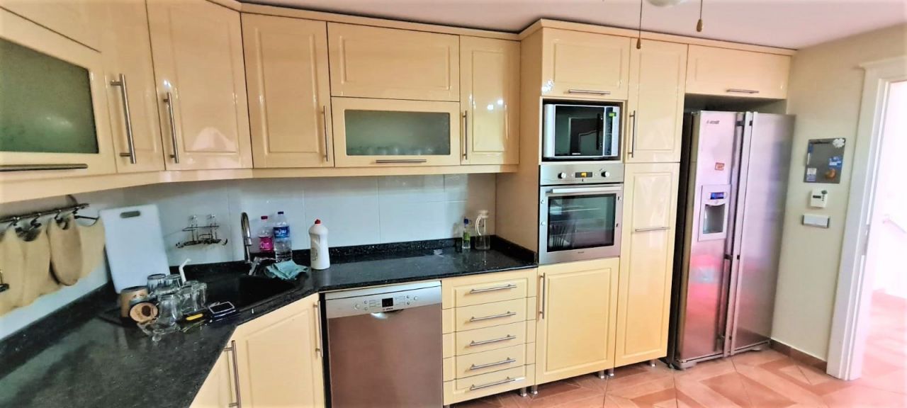 Вилла в Алании, Турция, 400 м² - фото 11