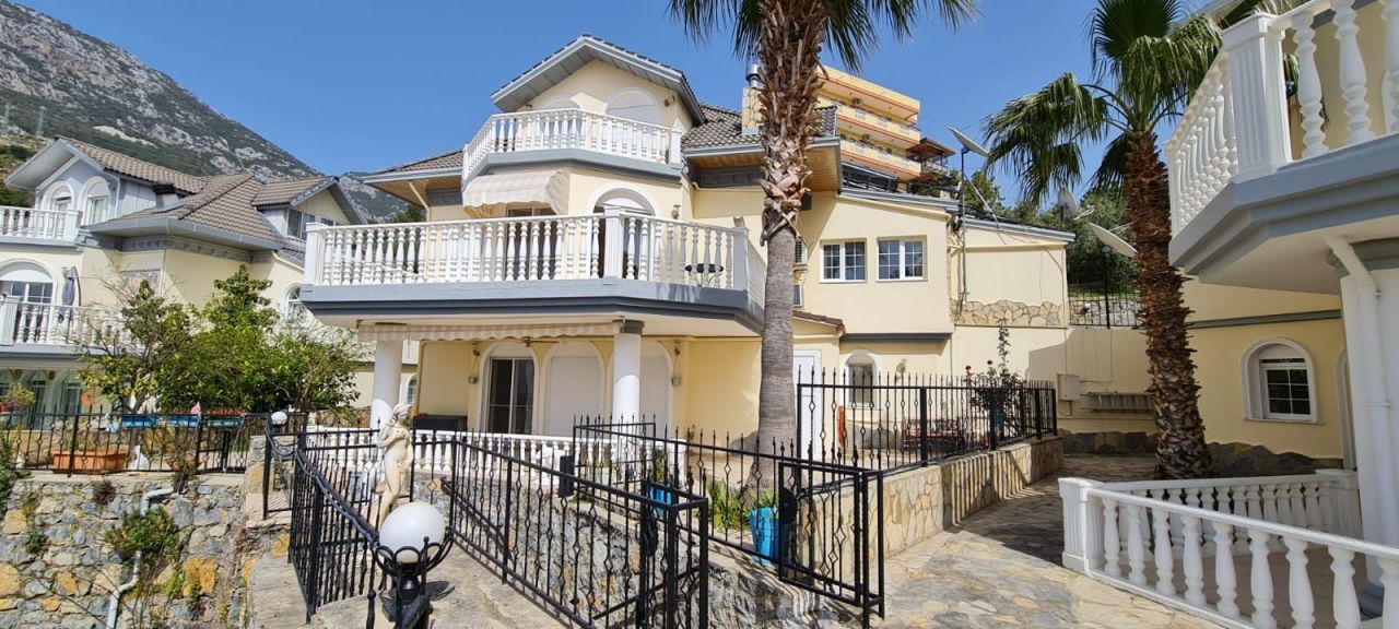 Вилла в Алании, Турция, 400 м² - фото 2