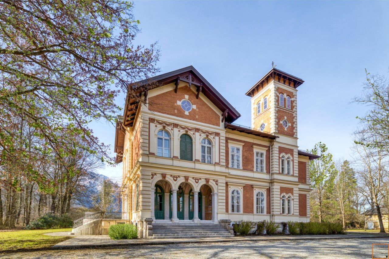 Замок в Зальцбурге, Австрия, 1 540 м² - фото 1