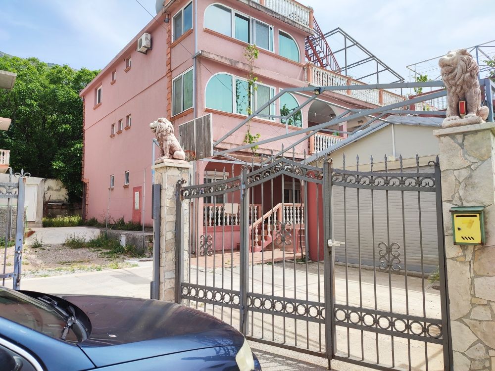 Отель, гостиница в Сутоморе, Черногория, 600 м² - фото 2